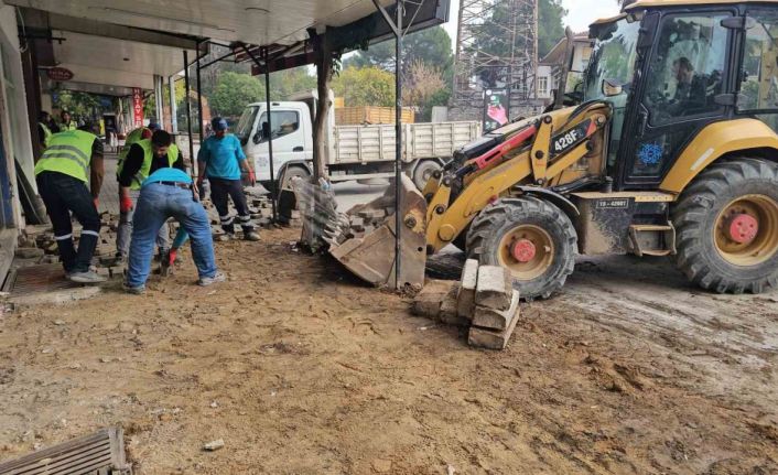 Aydın BŞB’nin Nazilli İstasyon Meydanı’ndaki 2. Etap çalışmaları başladı