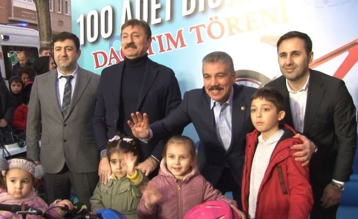 Bahçelievler Belediyesi, çekilişle 100 adet bisiklet hediye etti