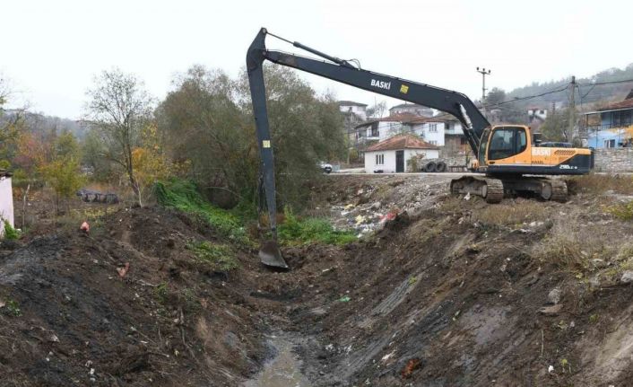 Balıkesir’de dere yatakları temizleniyor