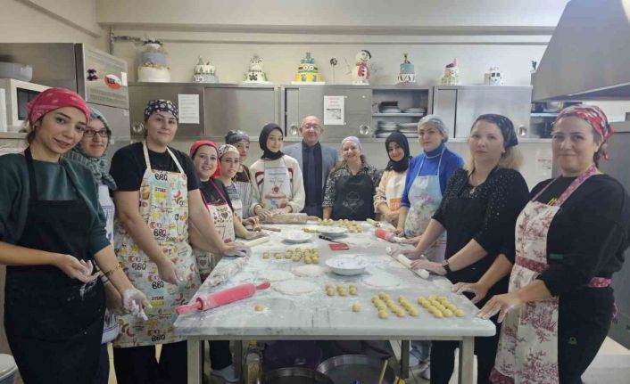 Bandırma’da geleceğin pasta ustaları yetişiyor