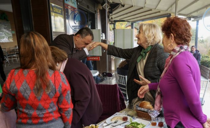 Başkan Balaban seçilmiş kadınları ağırladı