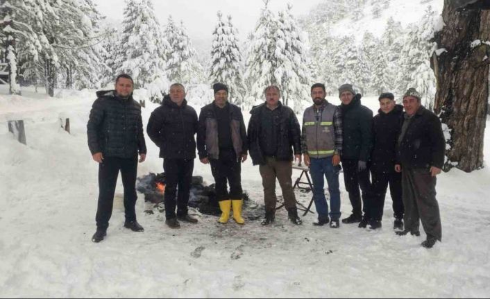 Başkan Pütün, karla kaplı Topuklu Yaylasında incelemelerde bulundu