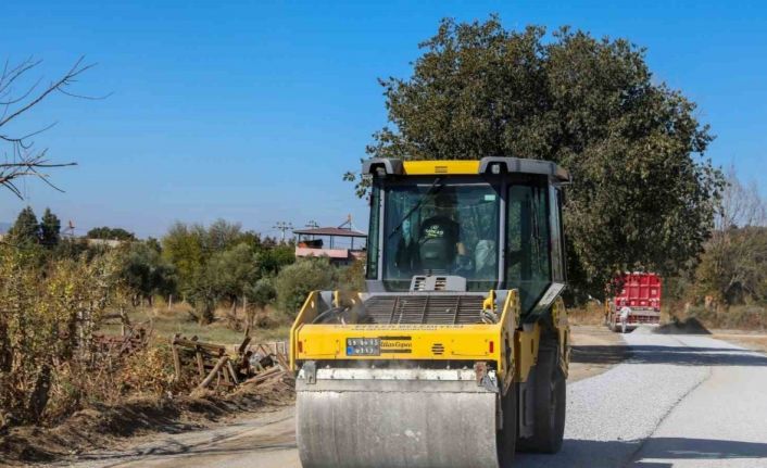 Başkan Yetişkin’den Efeler’e 65 milyonluk yol yatırımı