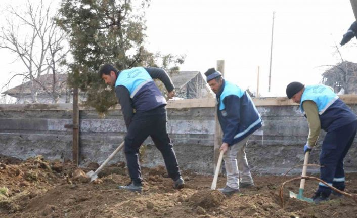 Battalgazi’de yeşil alanlar yenileniyor