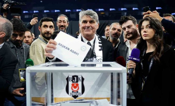 Beşiktaş Başkan Adayı Serdal Adalı oyunu kullandı