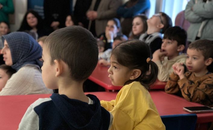 ’Bir Hikaye Bir Neşe’ projesi özel çocuklara sevinç oldu