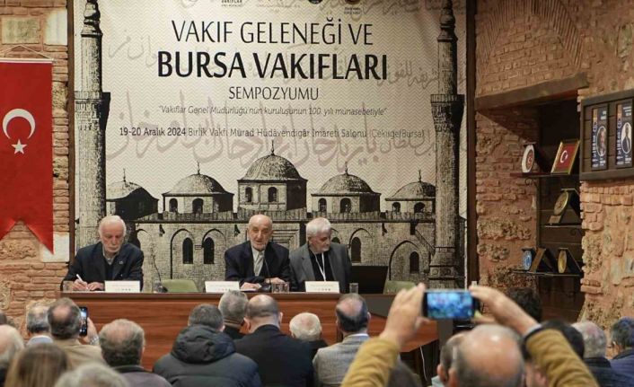 ’Bursa Vakfiyeleri ve Vakıf Sergi Eserleri Fotoğraf Sergisi’ açıldı