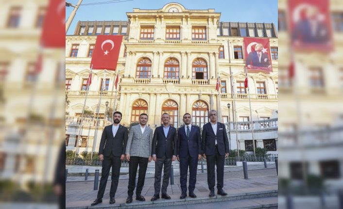 CHP lideri Özgür Özel’den Beyoğlu Belediyesi’ne ziyaret