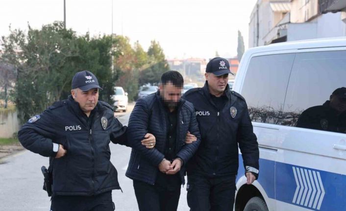 Cinsel istismar suçundan aranan hükümlü Yüreğir polisinden kaçamadı