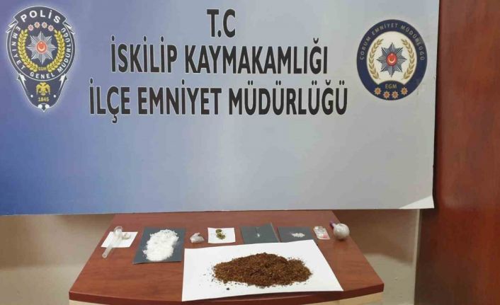 Çorum’da uyuşturucuyla yakalanan 2 kişi gözaltına alındı