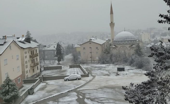 Derebucak beyaza büründü