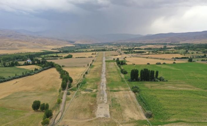 Divriği havaalanı yeniden hayat buluyor