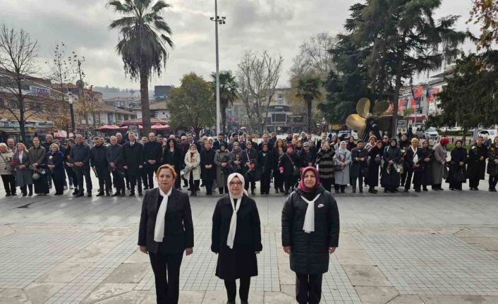 Dünya Kadın Hakları Günü Gölcük’te kutlandı