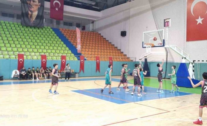 Elazığ’da basketbol U14 yerel lig mücadelesi sona erdi