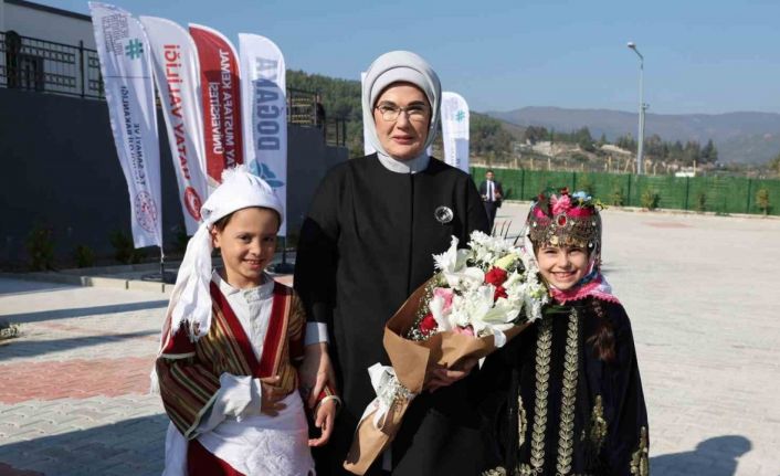 Emine Erdoğan, Hatay Engelli Sosyal Girişimcilik Merkezi’nin açılışını yaptı