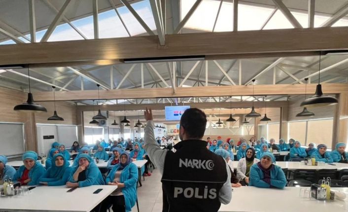 ’En İyi Narkotik Polisi Anne Projesi’ bilgilendirme faaliyetleri