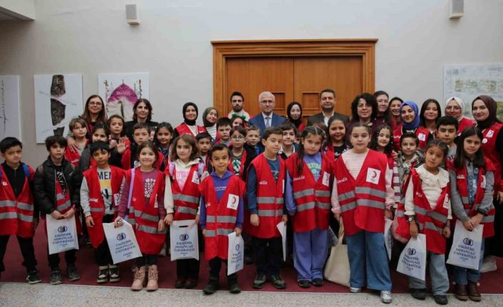 ESOGÜ Genç Kızılay Topluluğu’ndan ’Çocuk Üniversitesi’ projesi