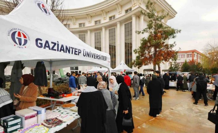 GAÜN’lü öğrenciler Gazze için yardım düzenledi