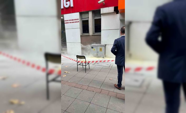 Gazipaşa Caddesi’ndeki trafoda yangın paniği