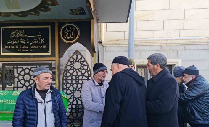 Genç doktor gözyaşları ve dualarla son yolculuğuna uğurlandı