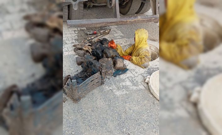 Hatay’da atık su ve yağmur suyu hatlarından çıkmayan kalmadı