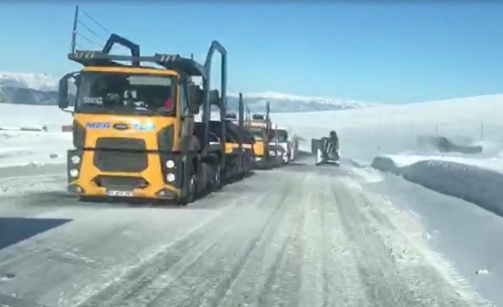 Ilgar dağı geçidinde tır kuyruğu