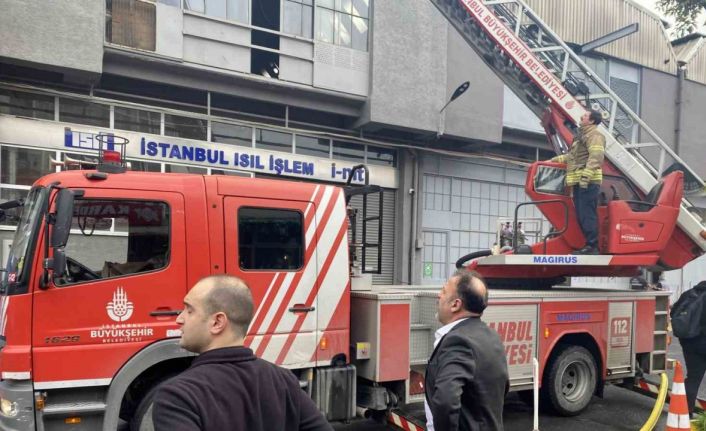 İstanbul Bahçelievler’de korkutan iş yeri yangını