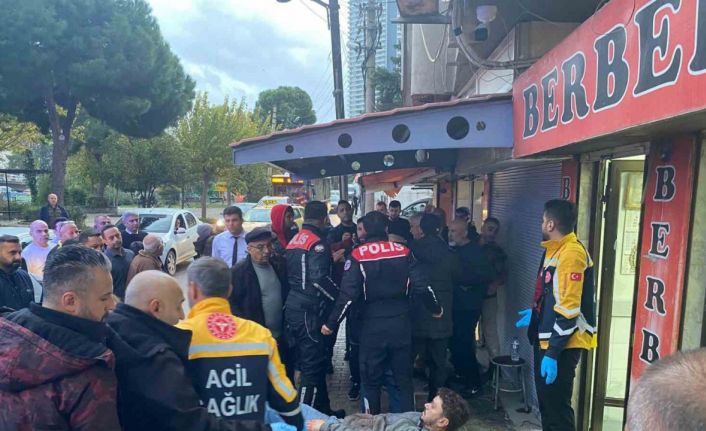 İzmir’de berbere silahlı saldırı: 4 yerinden vurup kaçtı