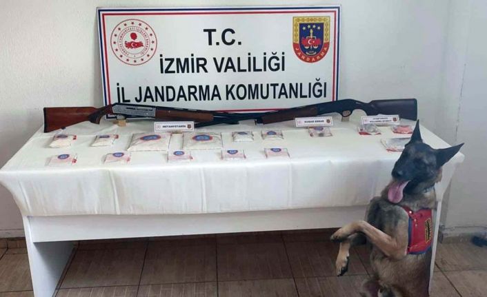 İzmir’de uyuşturucu operasyonuna 3 gözaltı