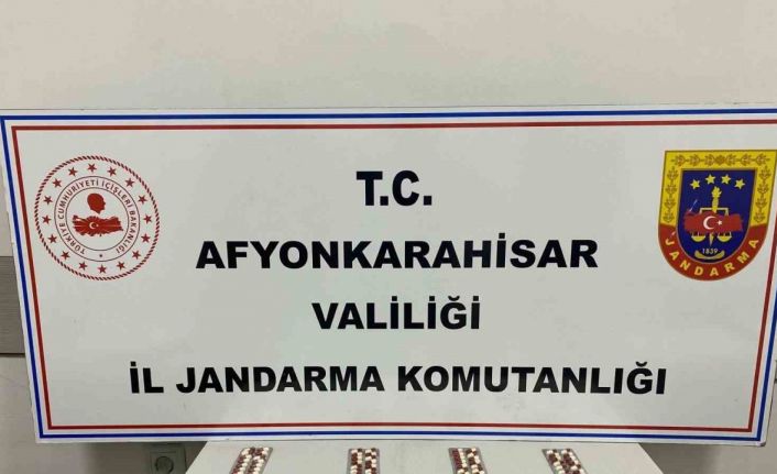 Jandarma uyuşturucu hap ele geçirdi