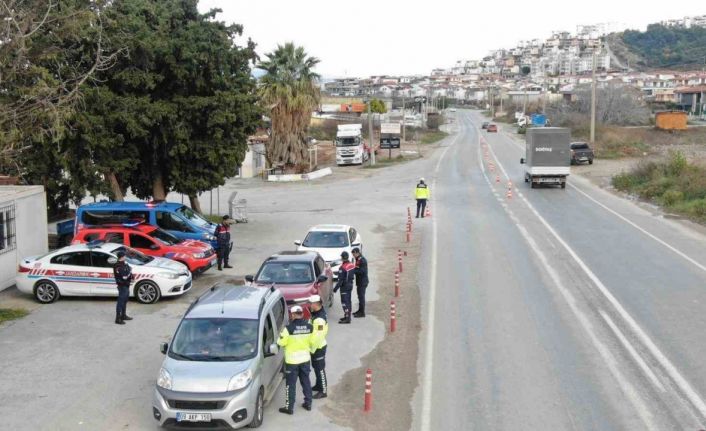 Jandarma yeni yıl öncesi kontrollerini sürdürüyor