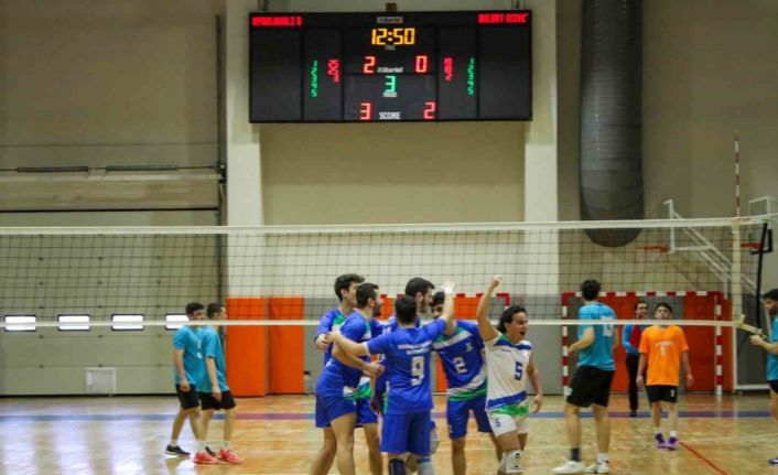 Kadın ve erkek voleybolda bölgesel lig şampiyonu SUBÜ oldu