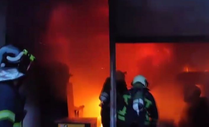 Kahramanmaraş’ta iş yeri yangını söndürüldü