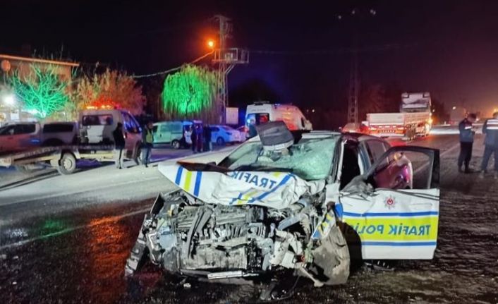 Kahramanmaraş’ta trafik kazası: 1 ölü, 2’si polis 3 yaralı