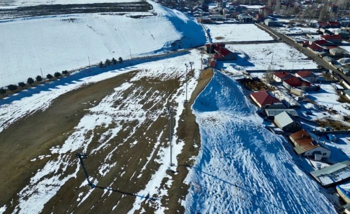 Kar eksikliği Küpkıran Kayak Merkezi’nde sezonu erteledi