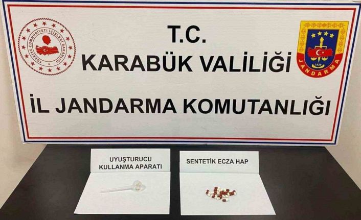 Karabük’te 20 adet sentetik ecza hap ele geçirildi