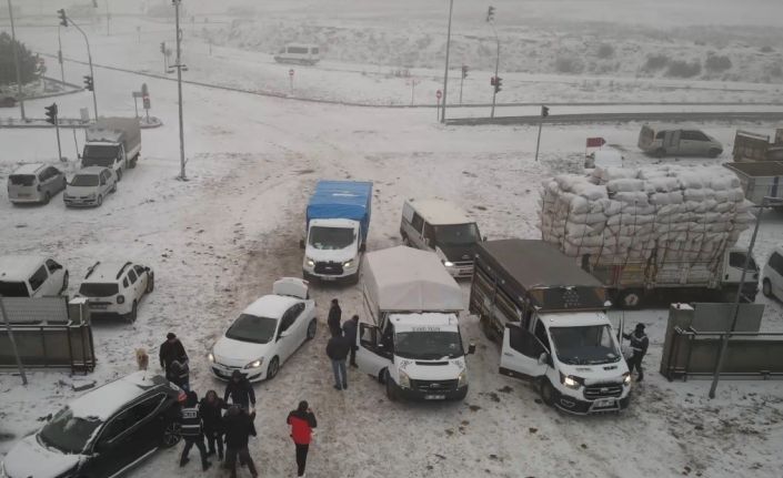 Kars Hayvan Pazarı’nda polis 16 ayrı noktada denetim yaptı