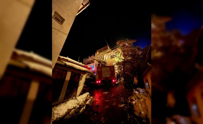 Kastamonu’da çıkan yangında 1 kişi dumandan etkilendi