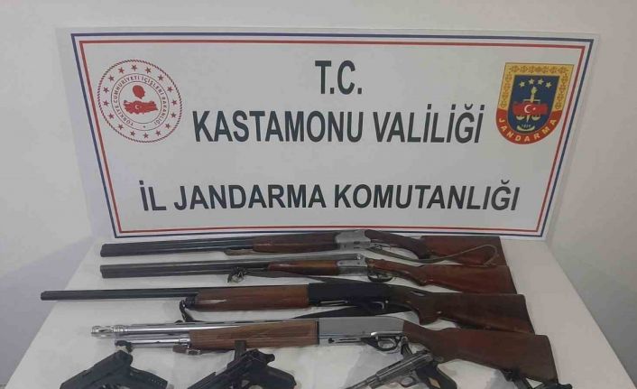 Kastamonu’da yasadışı yollarla temin edilen çok sayıda silah ele geçirildi