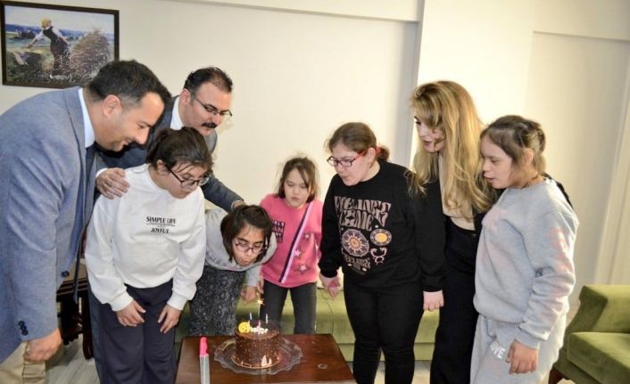 Kaymakam Ateş, Kız Umut Evi’nde özel çocuklarla bir araya geldi