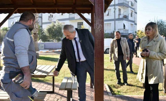 Kepez Belediyesi hizmet için bürokratları ile sahada