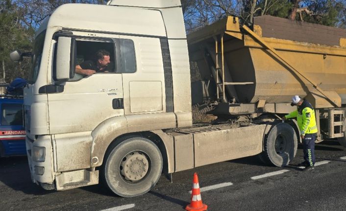 Kırklareli’nde trafik denetimi: 100 araç trafikten men edildi