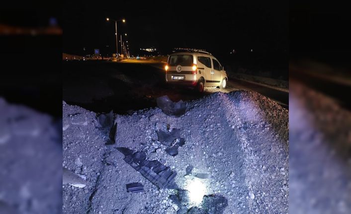 Konya’da hafif ticari araç kum yığınına çarptı: 1 yaralı