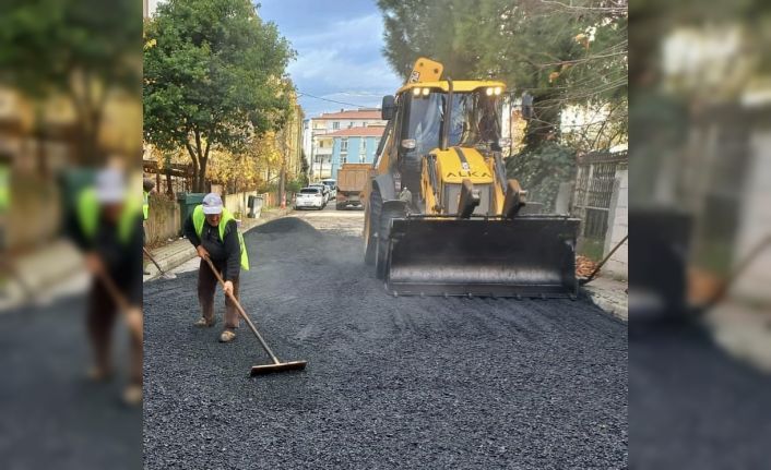 Körfez’de yollara bakım ve onarım çalışması yapılıyor