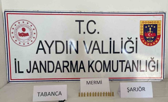 Köşk’te ruhsatsız tabanca ele geçirildi