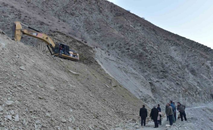 Köy yolları devlet eliyle yenileniyor