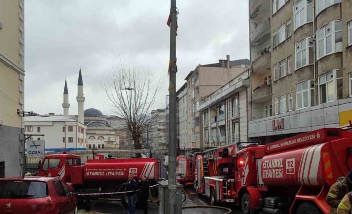 Küçükçekmece’de tekstil atölyesinde korkutan yangın