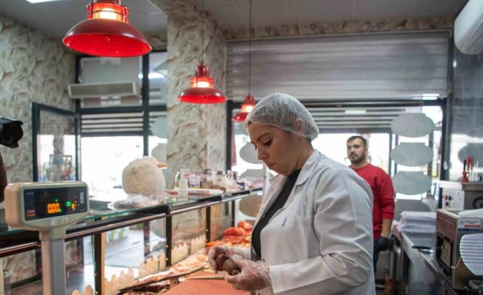 Kuşadası Belediyesi’nden kasaplara hijyen denetimi