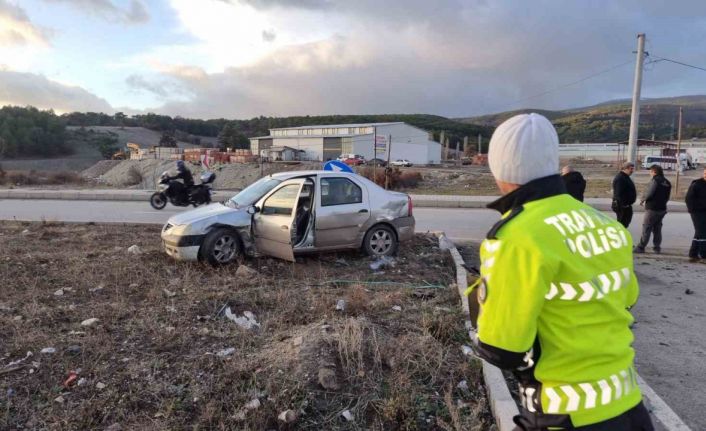 Kütahya’da o kavşakta yine kaza: 1 yaralı