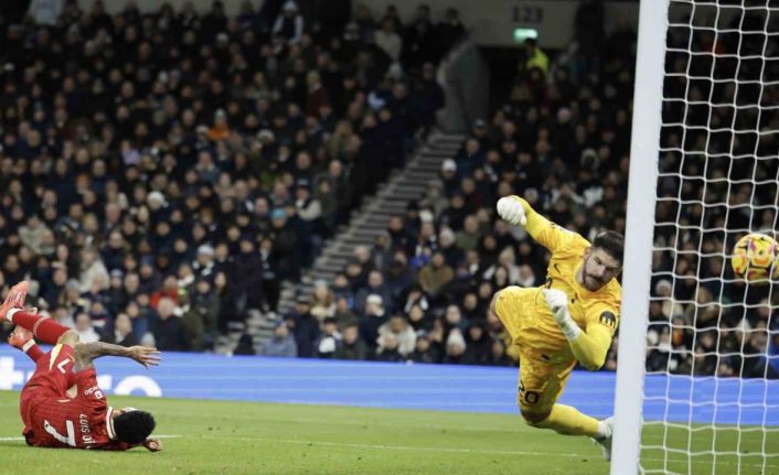 Liverpool, Tottenham engelini 6 golle aştı